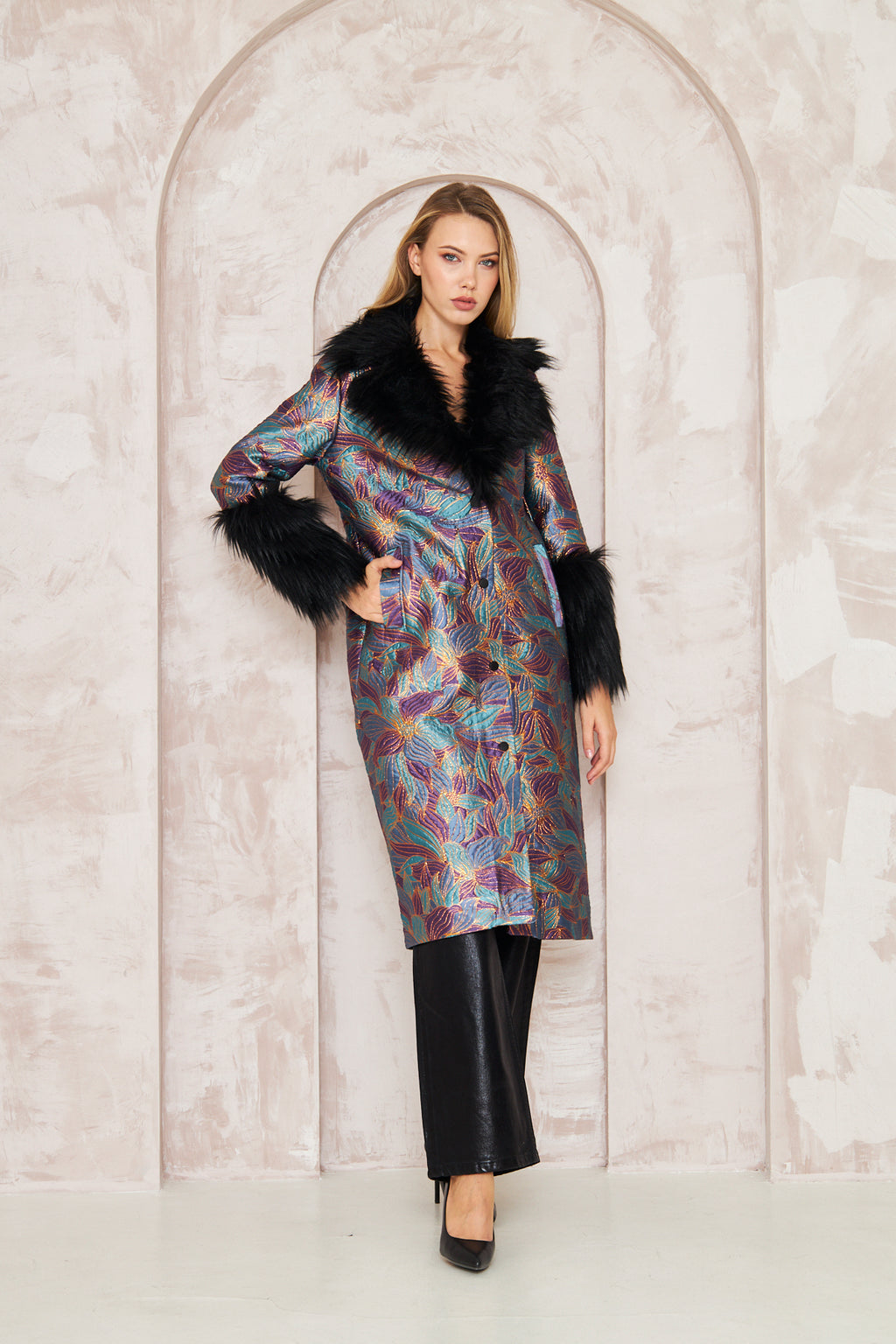 Suni Kürk Detaylı Jakar Kaban