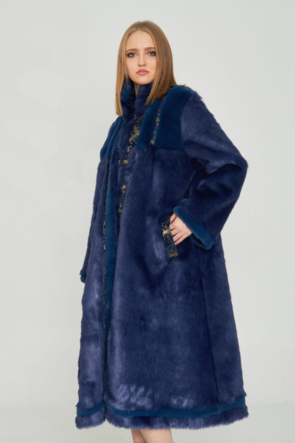 Kaftan Model Jakar Kumaş Detaylı Suni Kürk