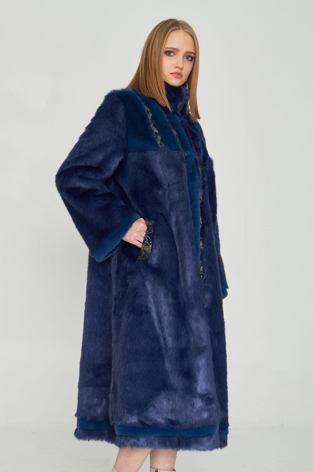 Kaftan Model Jakar Kumaş Detaylı Suni Kürk