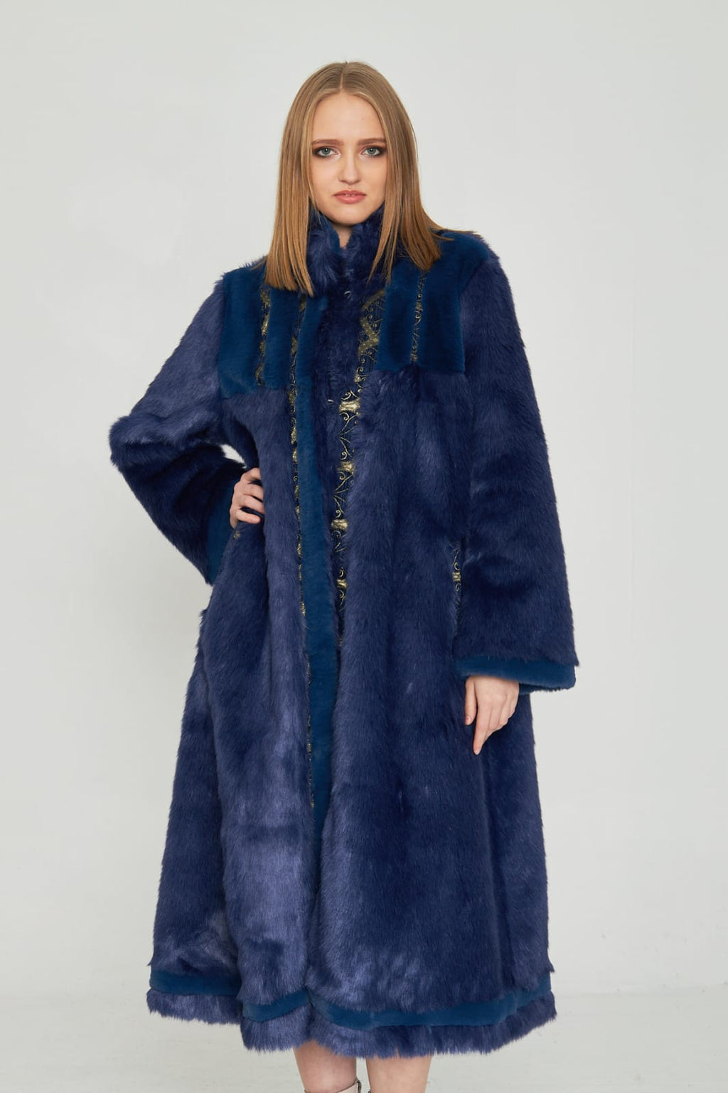 Kaftan Model Jakar Kumaş Detaylı Suni Kürk